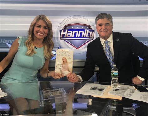 hannity girlfriend|Intimate photos confirm Sean Hannity and Ainsley Earhardts。